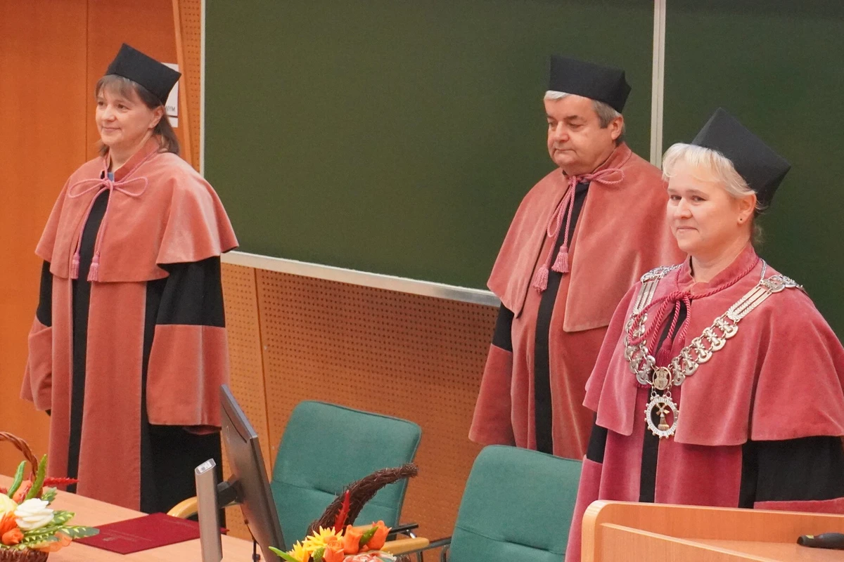 Fotografie z inauguracji roku akademickiego