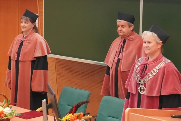 Fotografie z inauguracji roku akademickiego